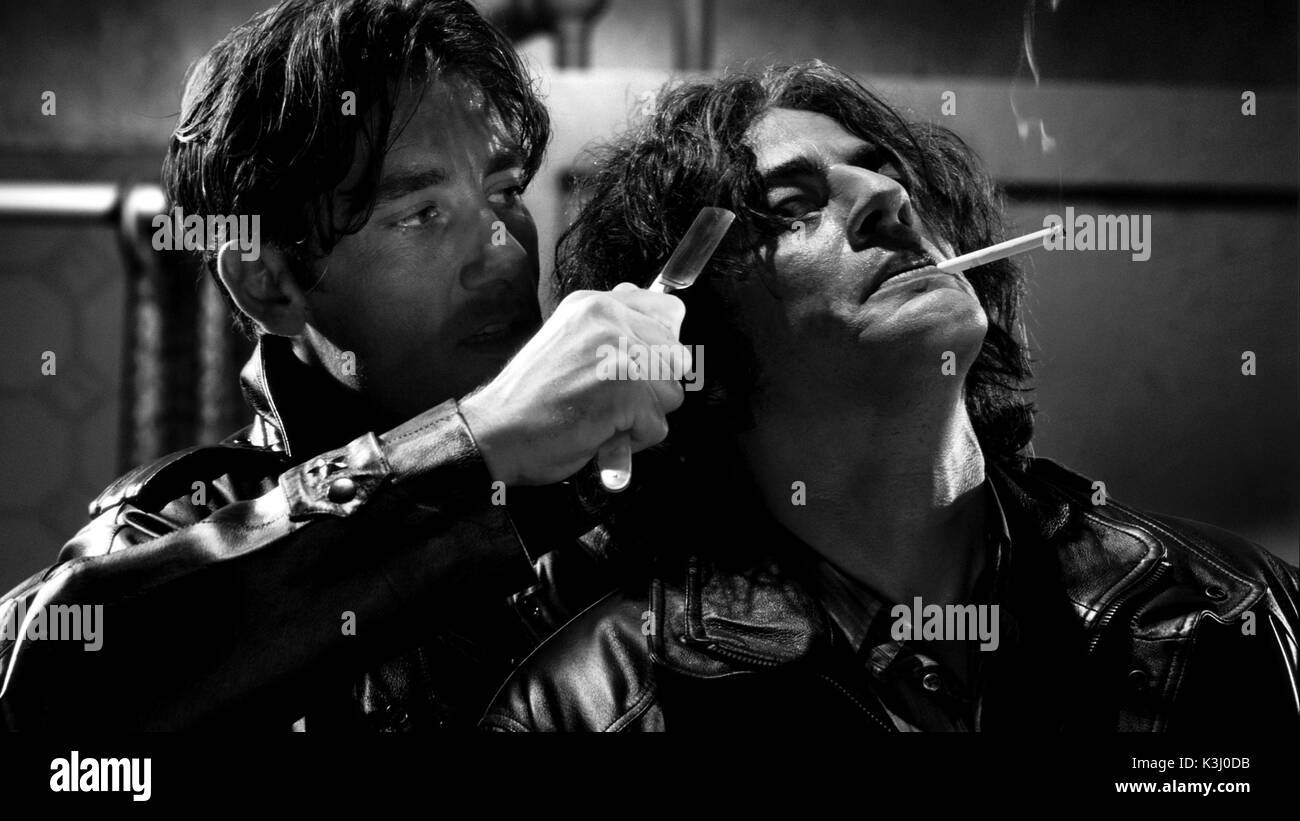 SIN CITY CLIVE OWEN, BENICIO DEL TORO     Date: 2005 Stock Photo