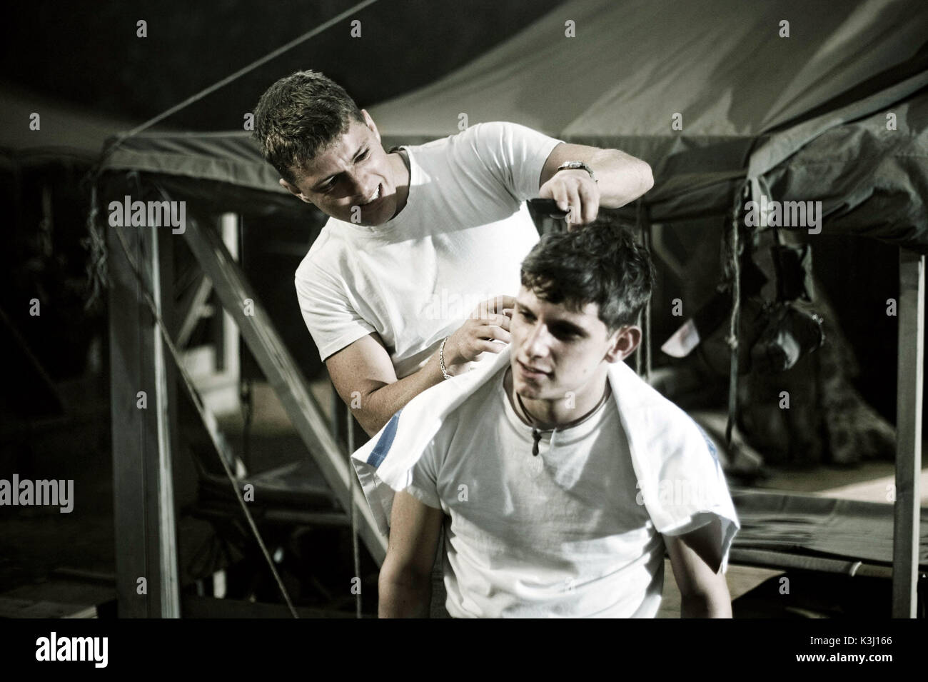 John Doc Bradley Ryan Phillippe And Ralph Iggy Ignatowski Jamie Bell In Paramount 4745