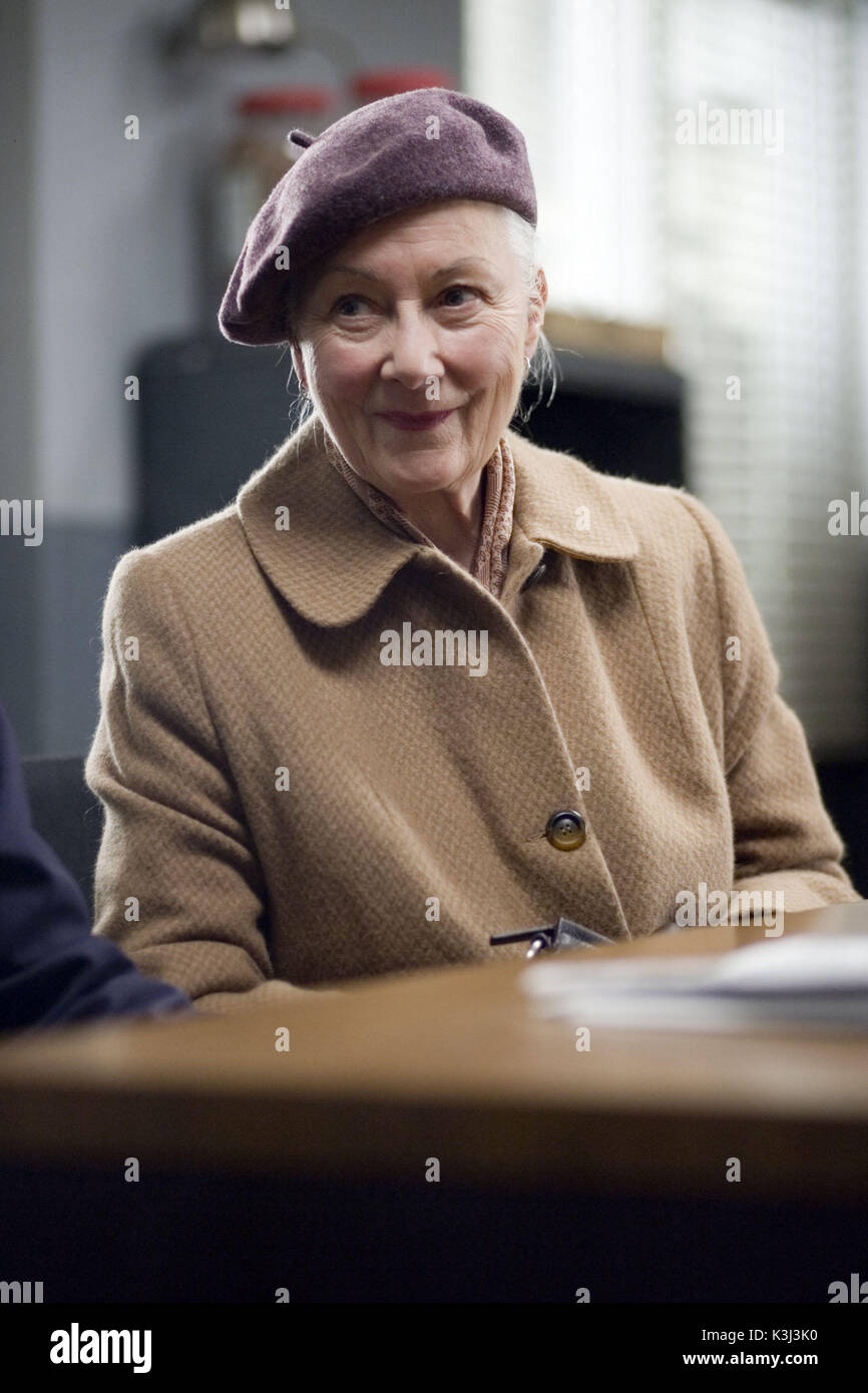 Rosemary Harris as Aunt May SPIDERMAN 3 ROSEMARY HARRIS as Aunt May Date 2007 Stock Photo Alamy