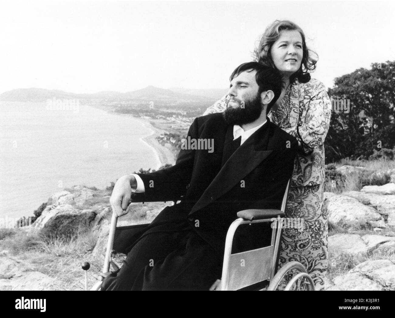 MY LEFT FOOT DANIEL DAY-LEWIS as Christy Brown, RUTH MCCABE Stock Photo