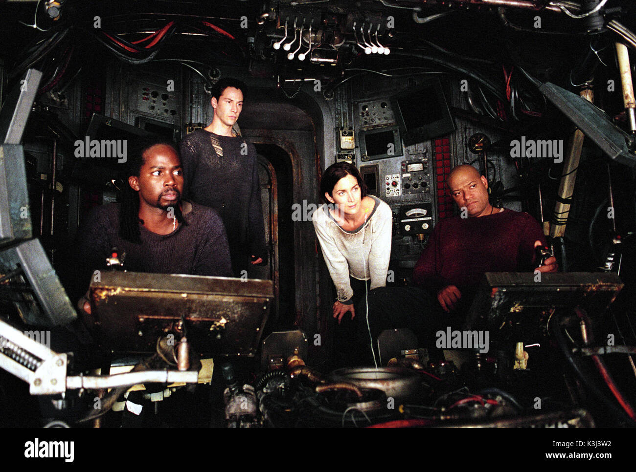 THE MATRIX RELOADED  HAROLD PERRINEAU as Link, KEANU REEVES as Neo, CARRIE-ANNE MOSS as Trinity, LAURENCE FISHBURNE as Morpheus     Date: Stock Photo