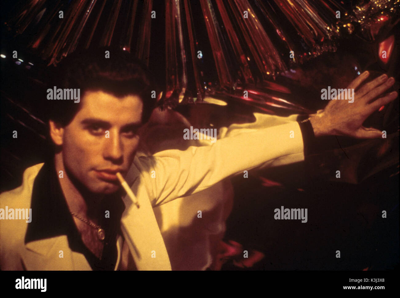 SATURDAY NIGHT FEVER JOHN TRAVOLTA     Date: 1977 Stock Photo