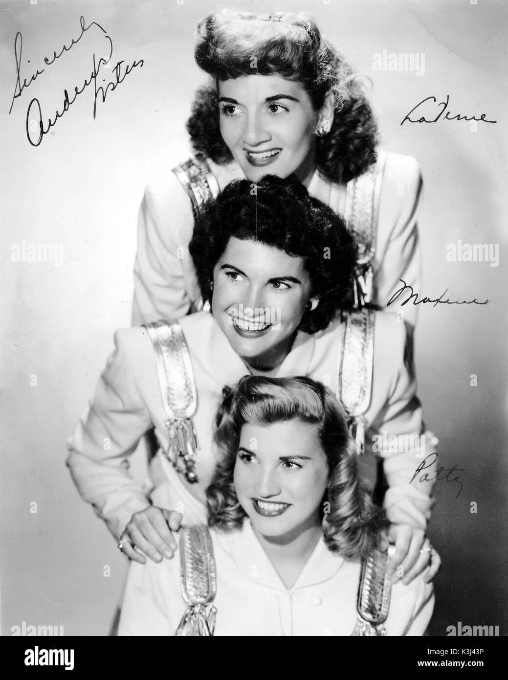 ANDREWS SISTERS Actresses, Singers, Performing Group LAVERNE ANDREWS MAXINE ANDREWS [1916 - 1995] [Bottom] PATTY ANDREWS (1918 - 2013) Stock Photo