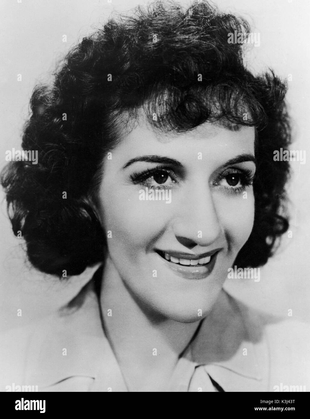 ANDREWS SISTERS Actress, Singer MAXINE ANDREWS ANDREWS SISTERS Actress, Singer, Performer MAXINE ANDREWS Stock Photo