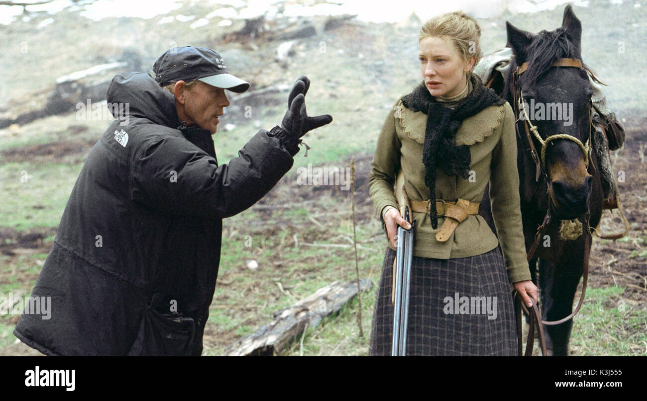 THE MISSING Director RON HOWARD, CATE BLANCHETT     Date: 2003 Stock Photo