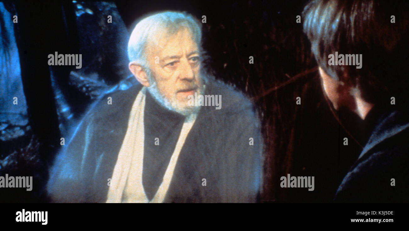 STAR WARS: EPISODE VI - RETURN OF THE JEDI ALEC GUINNESS as Obi-Wan Kenobi, MARK HAMILL as Luke Skywalker Stock Photo
