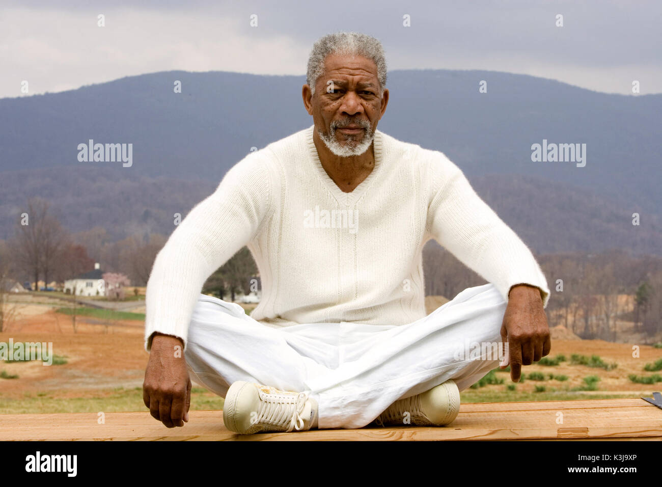 EVAN ALMIGHTY MORGAN FREEMAN as God EVAN ALMIGHTY Date: 2007 Stock