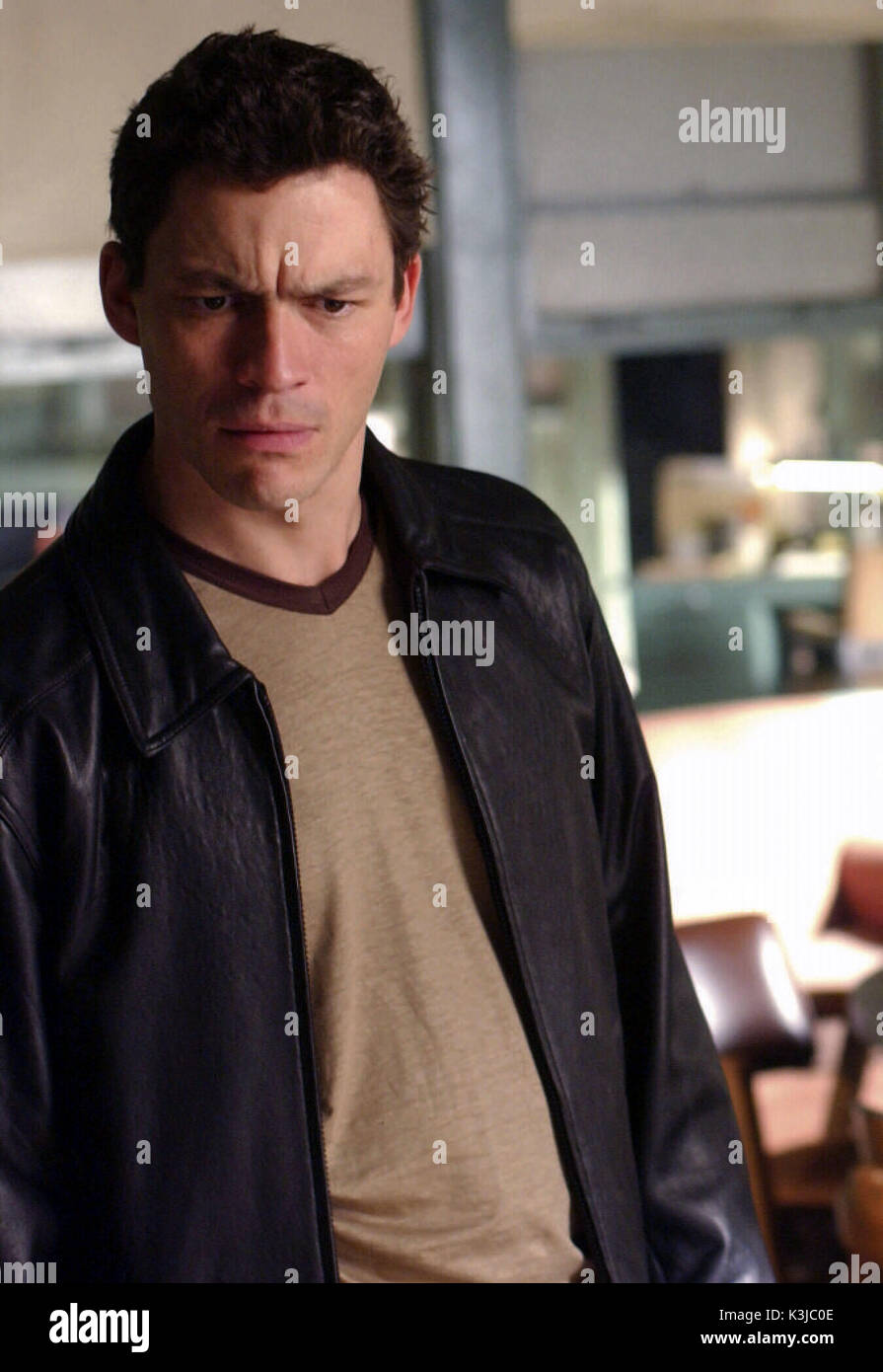 THE WIRE [US TV SERIES 2002 - ] Series#2, Episode#9/Stray Rounds DOMINIC  WEST as Det. James 'Jimmy' McNulty THE WIRE Stock Photo - Alamy