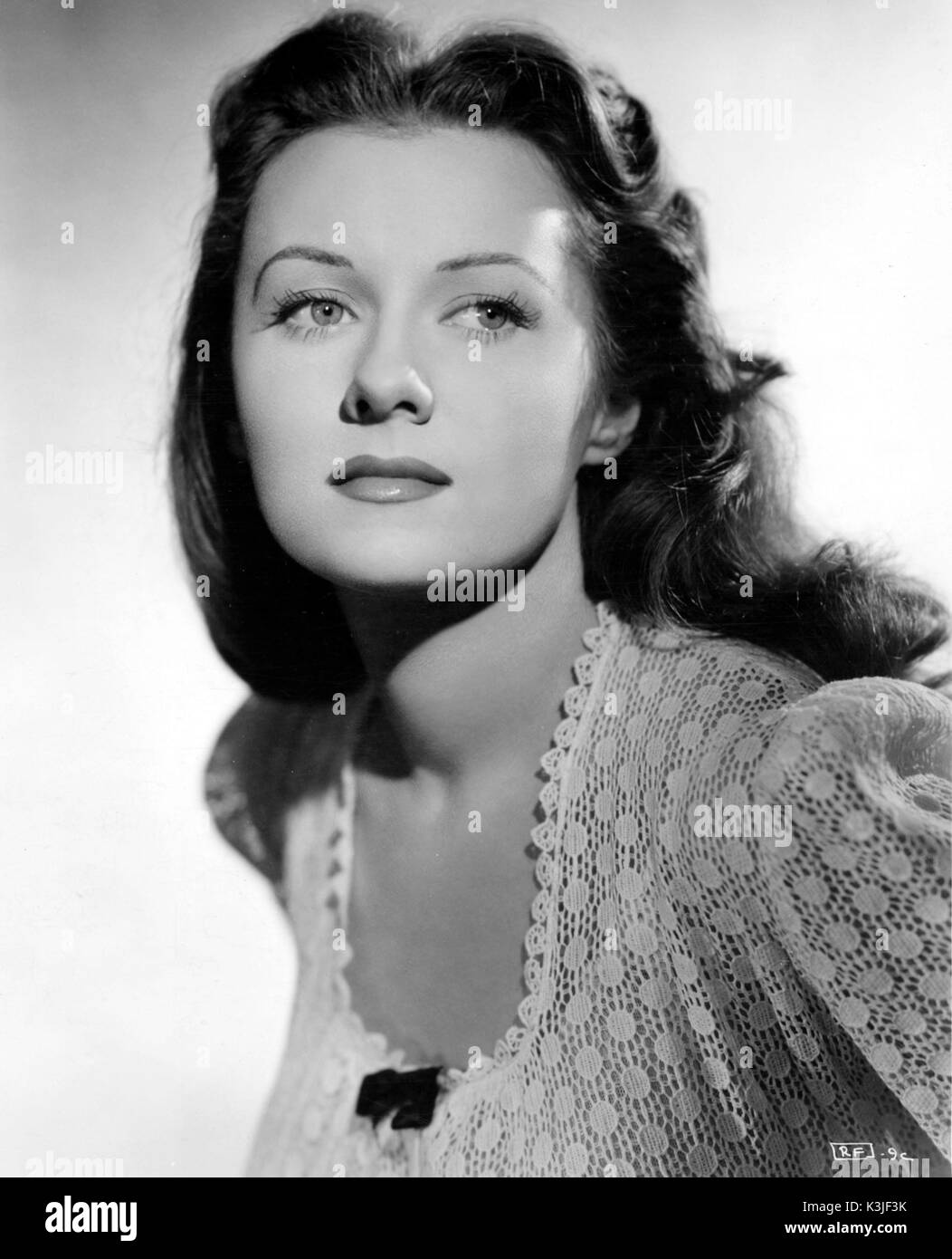 RHONDA FLEMING American actress photographed in 1945 RHONDA FLEMING Stock Photo