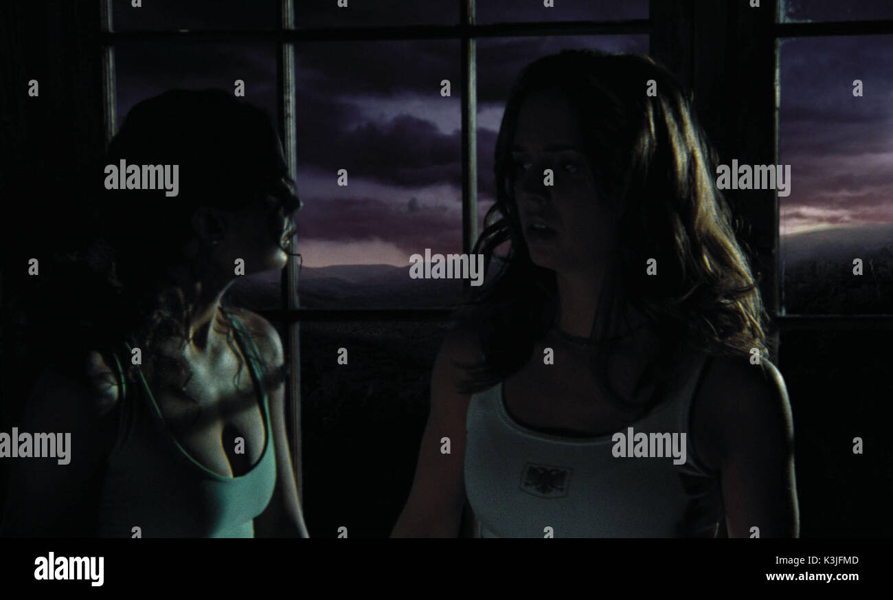Wrong Turn Emmanuelle Chriqui Eliza Dushku Wrong Turn Date 2003