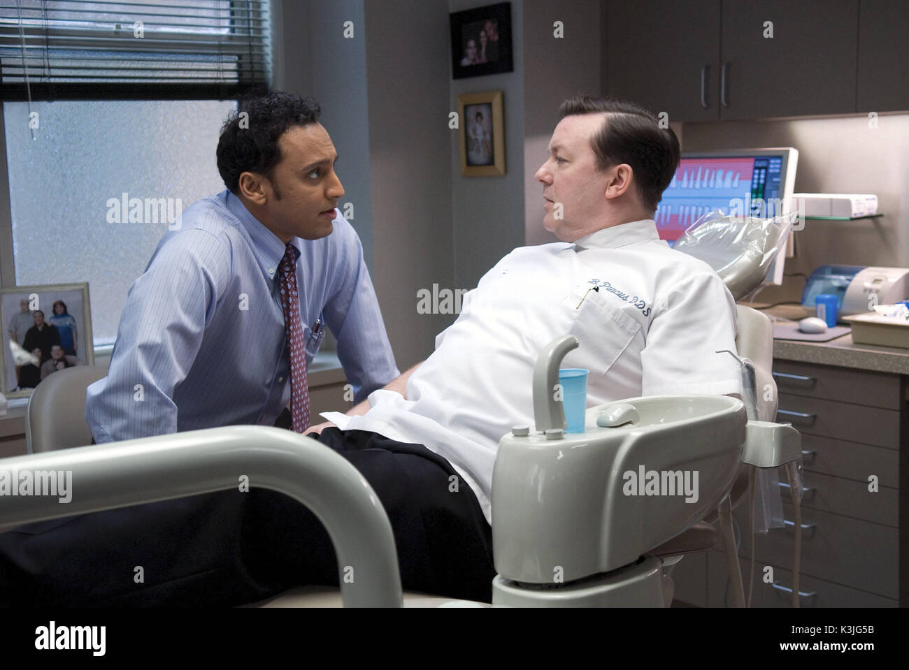 GHOST TOWN AASIF MANDVI, RICKY GERVAIS GHOST TOWN Date: 2008 Stock