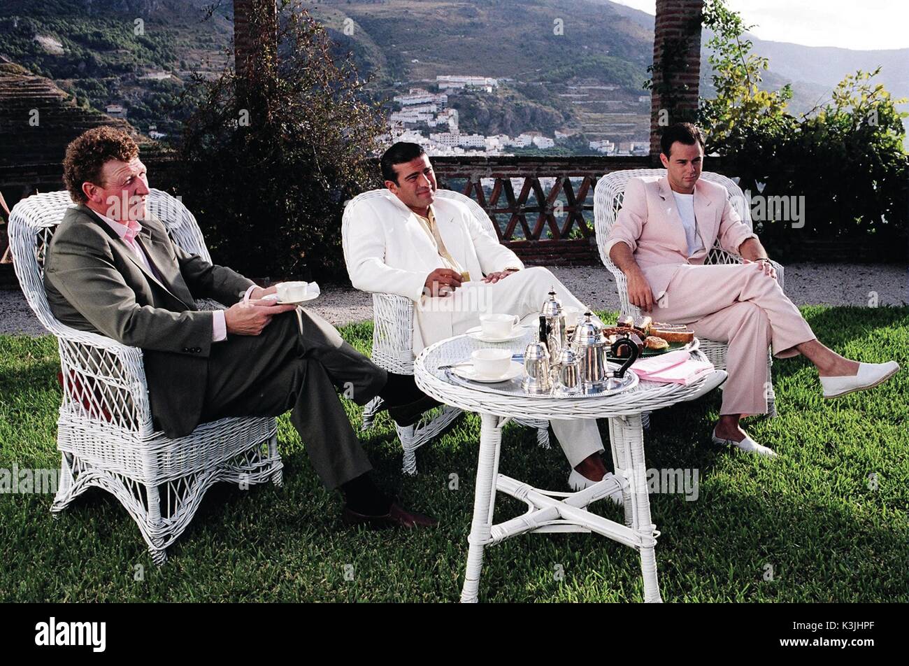 THE BUSINESS Geoff Bell as Sammy, Danny Dyer as Frankie, Tamer Hassan as Charlie     Date: 2005 Stock Photo