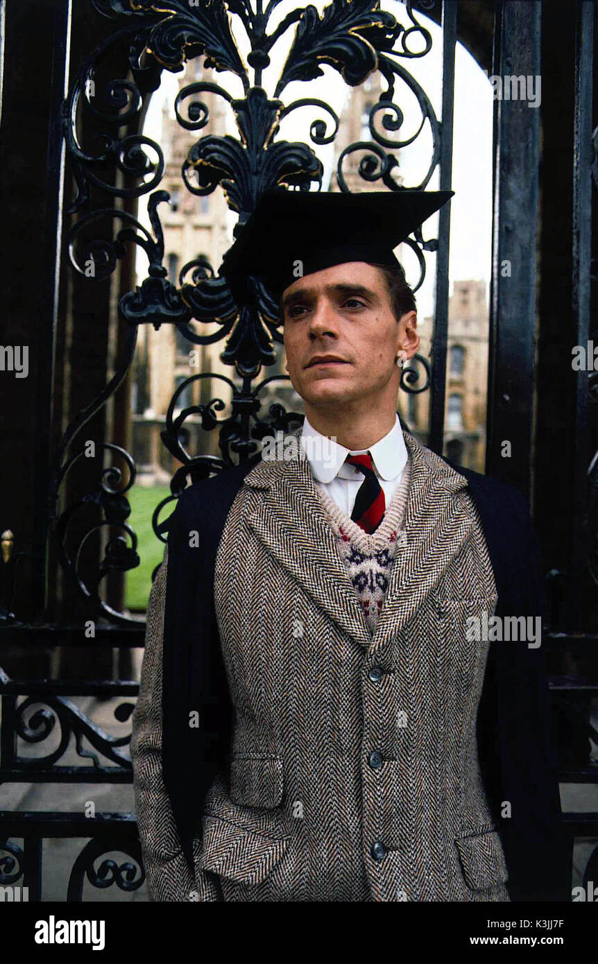 BRIDESHEAD REVISITED JEREMY IRONS as Charles Ryder BRIDESHEAD REVISITED Stock Photo