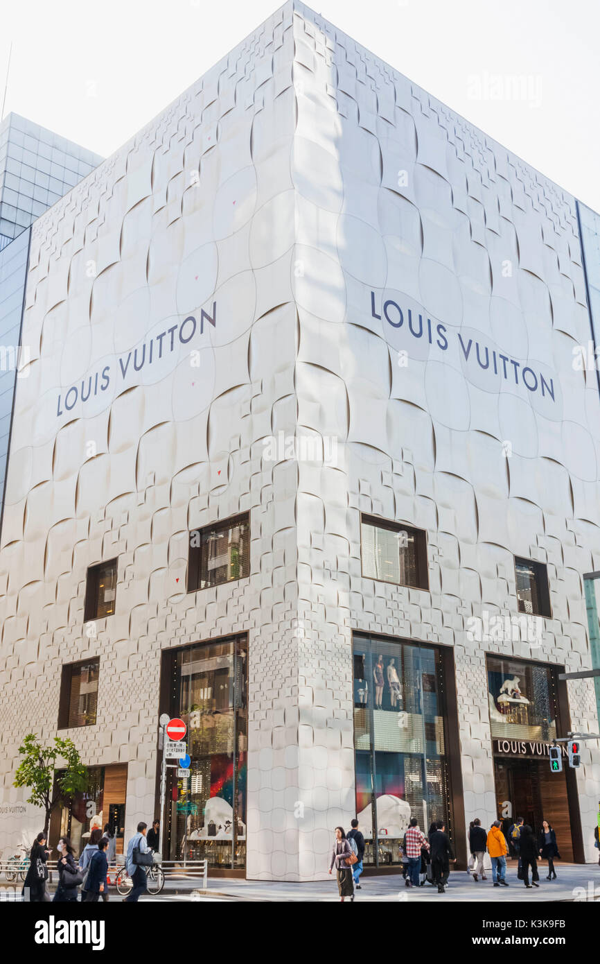 Tokyo's Iconic Louis Vuitton Flagship Store at Roppongi Hills