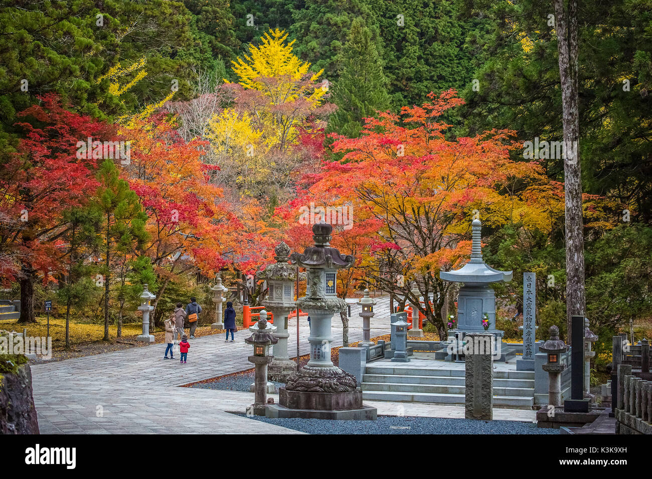 Japan, Wakayama, Koyasan (Mount Koya), Okunoin Grave yard Stock Photo