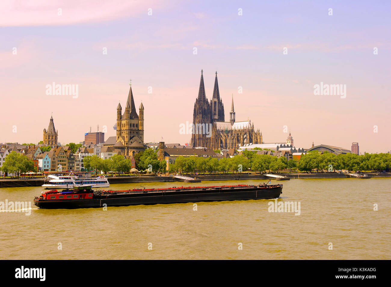 Germany, North Rhine-Westphalia, Cologne (Köln), the Rhine River, the ...