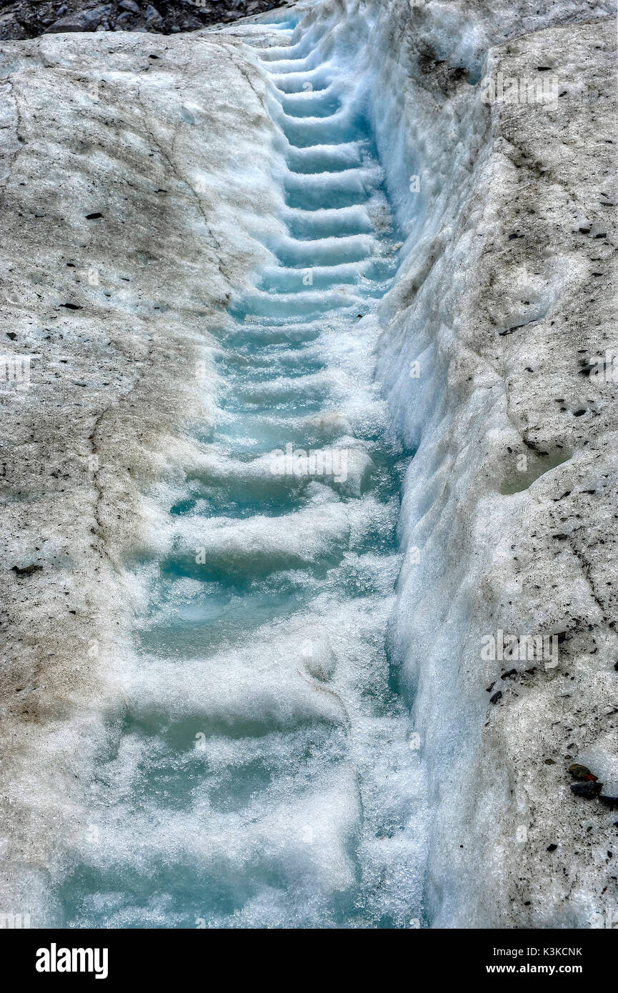 Ice stairs steps hi-res stock photography and images - Alamy