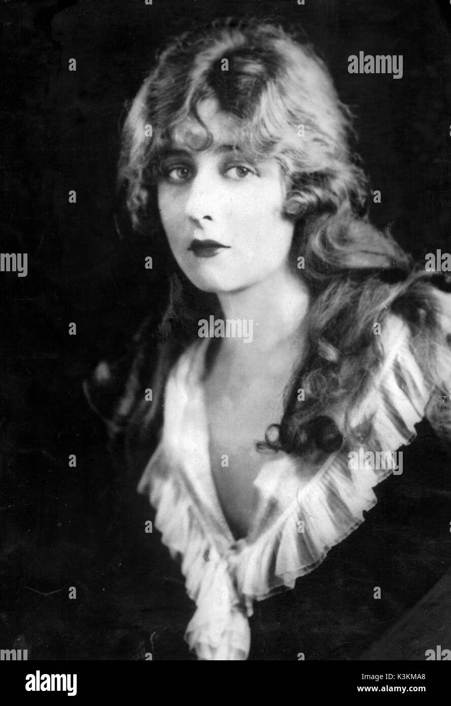 Mildred Harris naked (79 photo), Ass, Paparazzi, Boobs, in bikini 2020 Mildred Harris nudes (29 photos), Tits, Fappening, Twitter, braless 2019