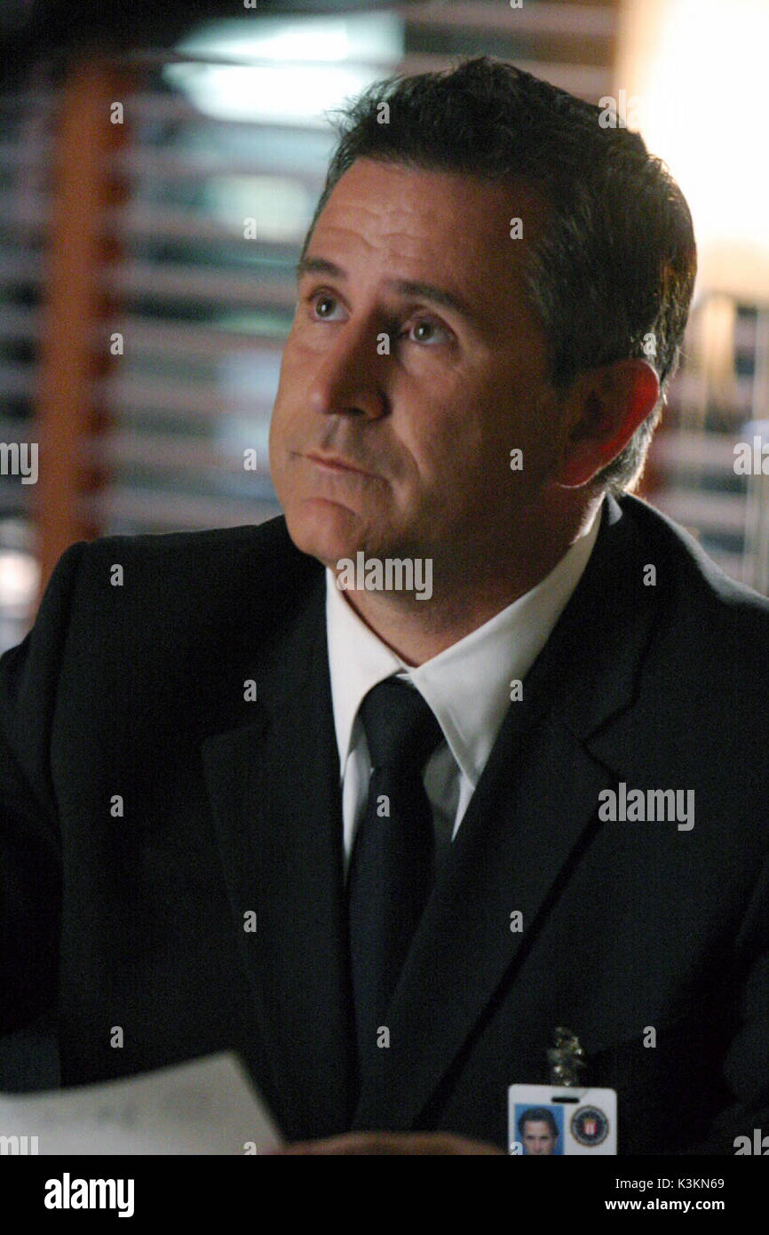 WITHOUT A TRACE [US 2002 - ] Series,3/Episode,6/'Nickel &amp; Dimed part I'  ANTHONY LAPAGLIA as Jack Malone Date: 2002 Stock Photo - Alamy