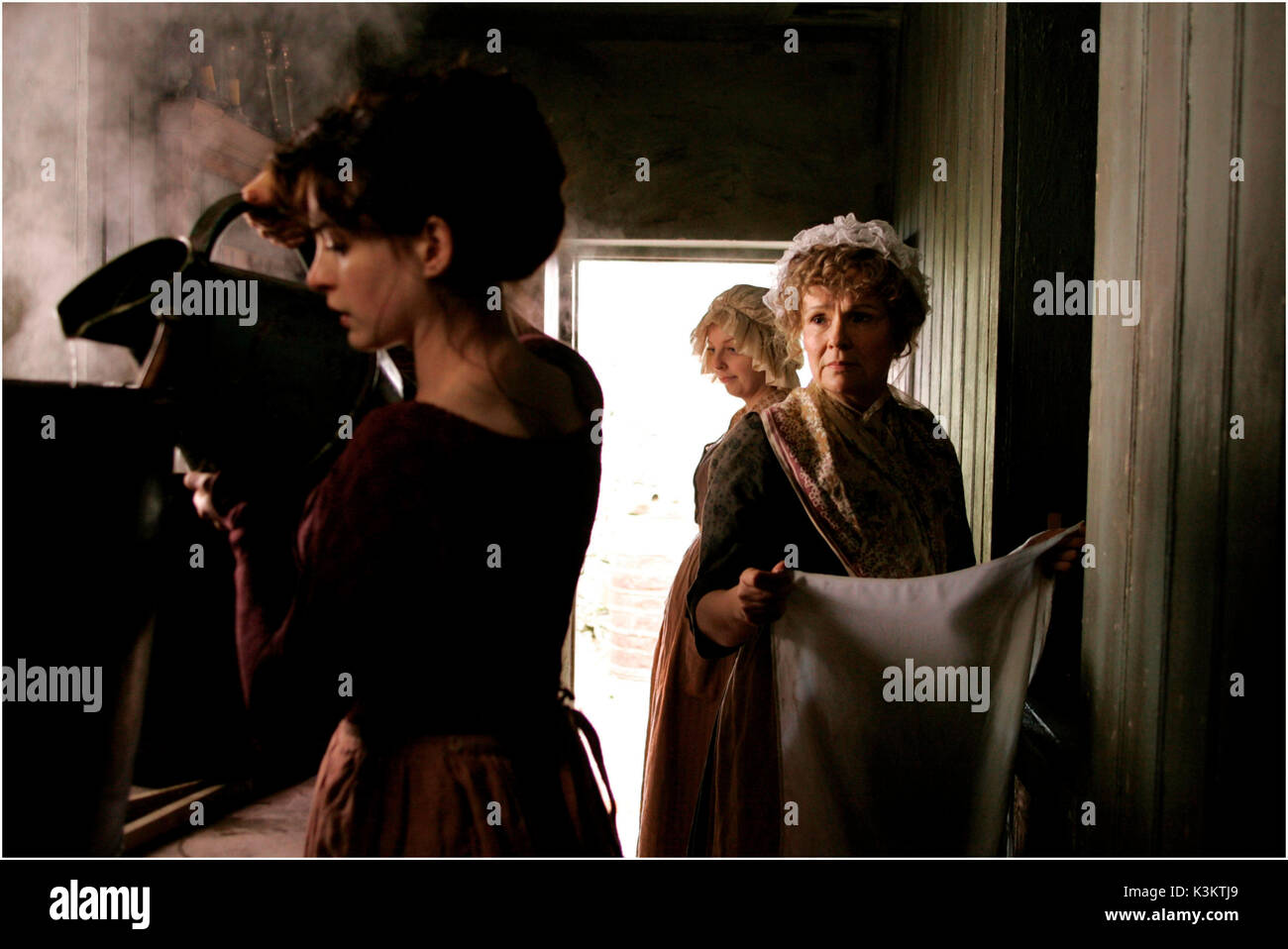 Becoming Jane Anne Hathaway As Jane Austen Julie Walters Date Stock Photo Alamy