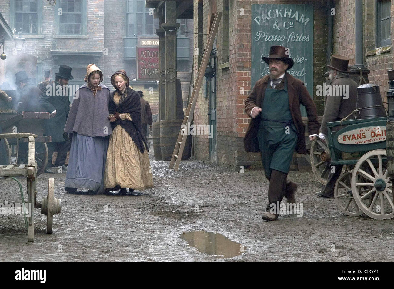 BLEAK HOUSE  ANNA MAXWELL MARTIN as Esther Summerson, NATALIE PRESS as Caddy       Date: 2005 Stock Photo