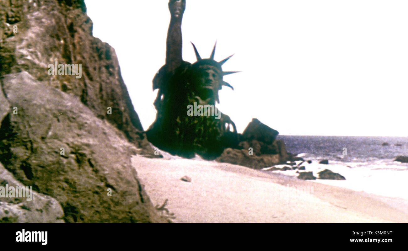 Planet of the Apes Directed by Franklin J. Schaffner Shown: Final scene with the Statue of Liberty Stock Photo