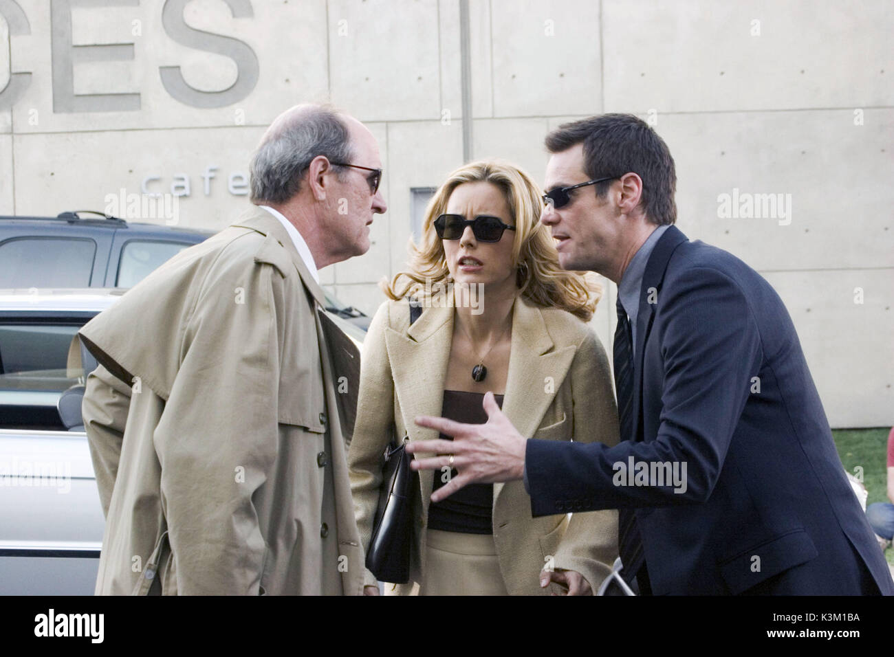 FUN WITH DICK AND JANE RICHARD JENKINS, TEA LEONI, JIM CARREY Date 2005 Stock Photo Alamy