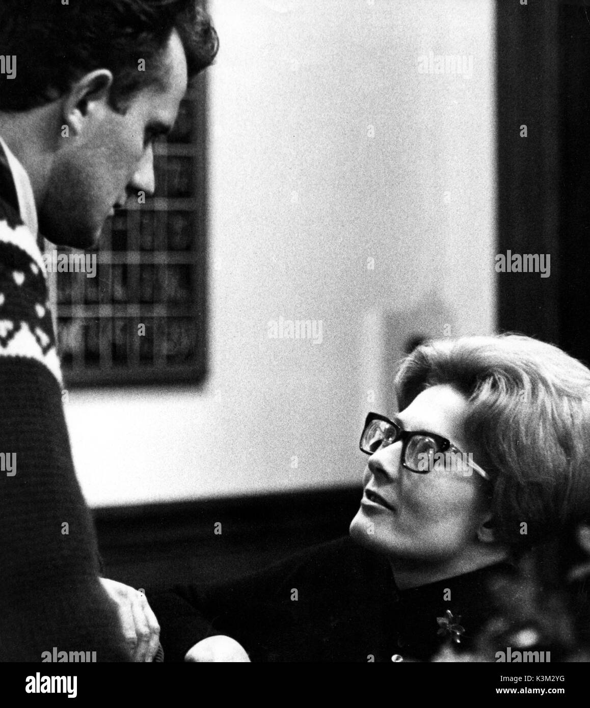 TONY RICHARDSON and VANESSA REDGRAVE  circa early 1960's TONY RICHARDSON and VANESSA REDGRAVE   circa early 1960's Stock Photo