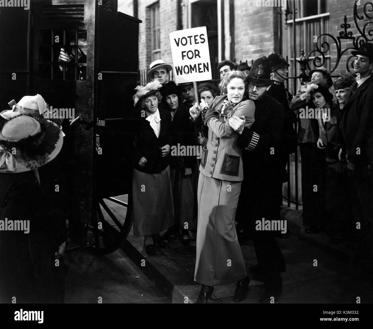 Suffragettes Black and White Stock Photos & Images - Alamy