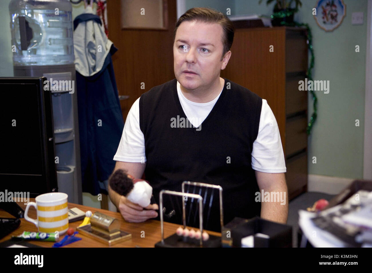 Ricky gervais extras hi-res stock photography and images - Alamy