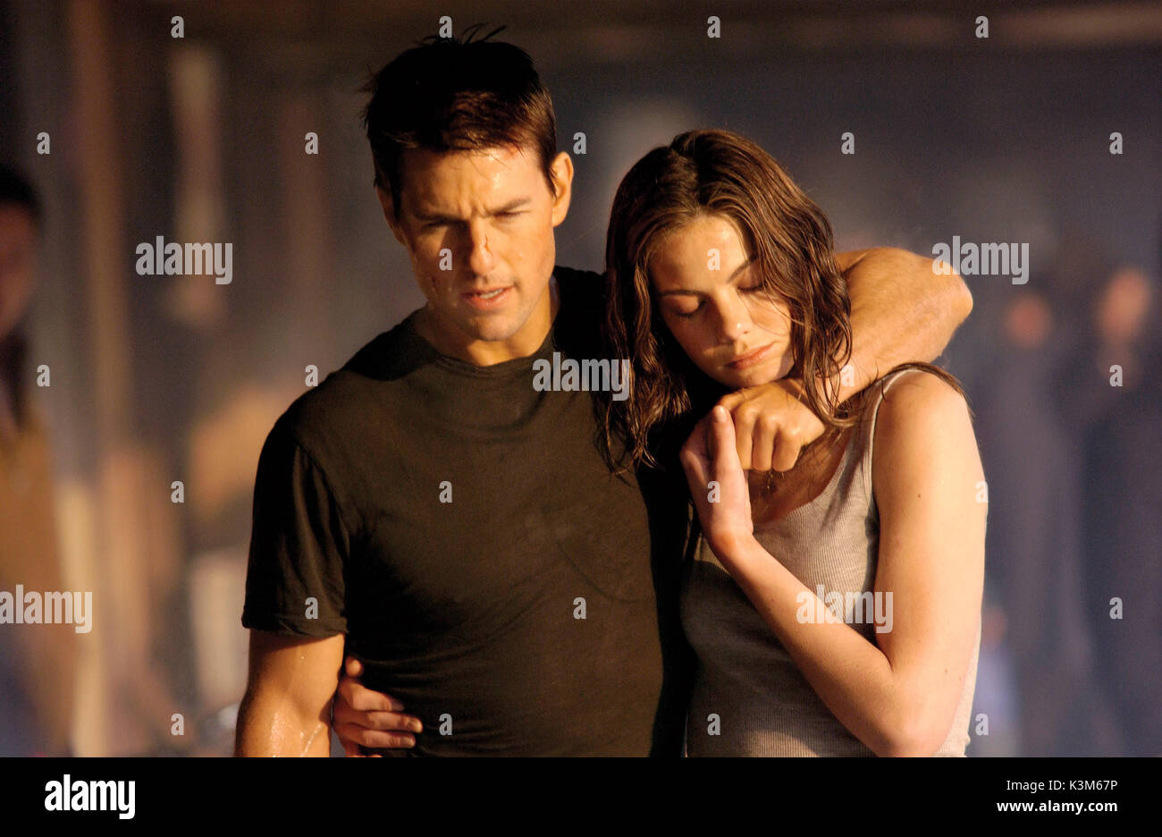 MISSION: IMPOSSIBLE III TOM CRUISE as Ethan Hunt, MICHELLE MONAGHAN MISSION:  IMPOSSIBLE III Date: 2006 Stock Photo - Alamy