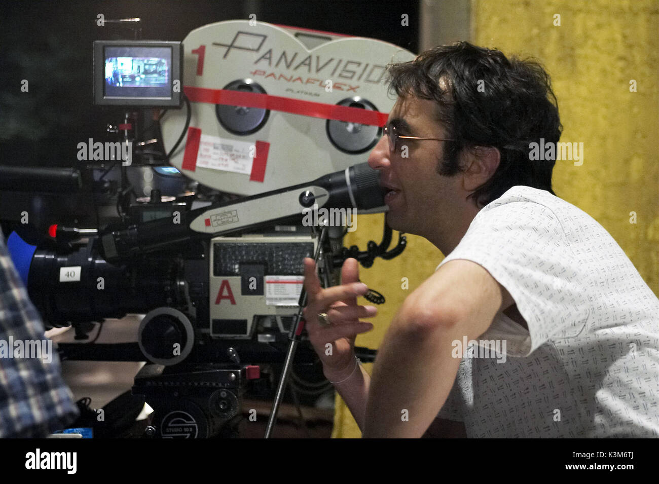 WHERE THE TRUTH LIES Director ATOM EGOYAN WHERE THE TRUTH LIES Date 2005 Stock Photo Alamy
