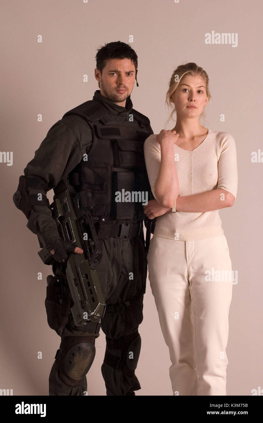 Rosamund pike doom 2005 hi-res stock photography and images - Alamy