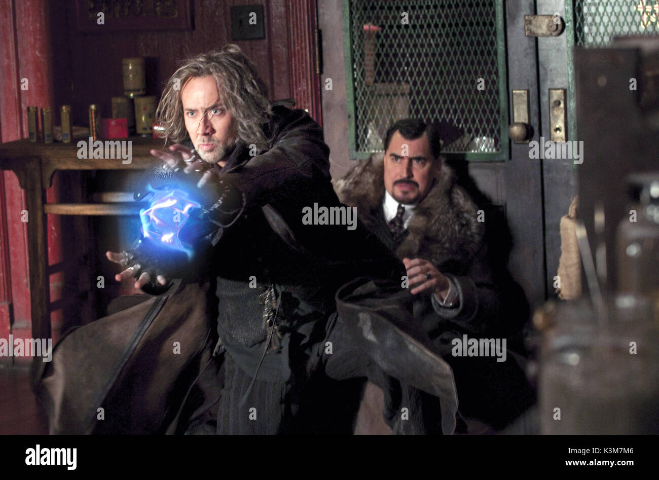 THE SORCERER'S APPRENTICE [US 2010] Nicolas Cage, Alfred Molina THE