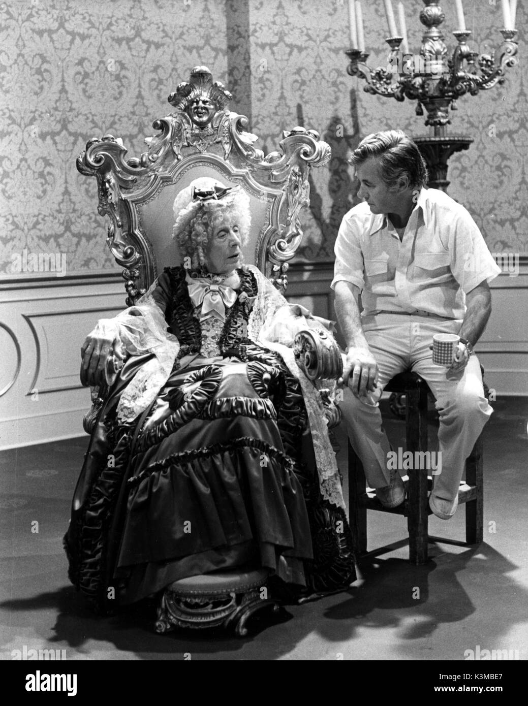 THE SLIPPER AND THE ROSE: THE STORY OF CINDERELLA [BR 1976] EDITH EVANS, Director BRYAN FORBES     Date: 1976 Stock Photo