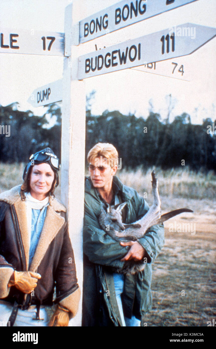 THE COCA-COLA KID [AUS 1985] KRIS MCQUADE, ERIC ROBERTS     Date: 1985 Stock Photo