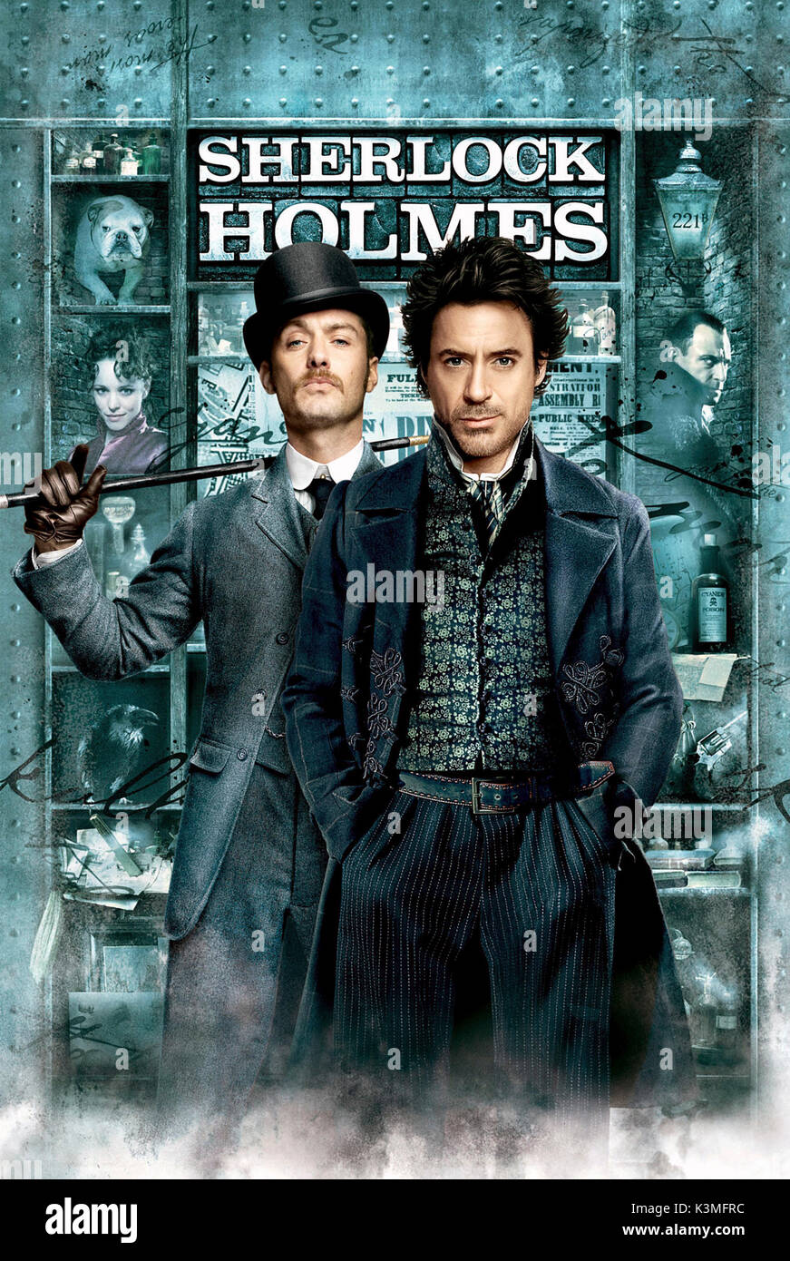 SHERLOCK HOLMES [US / BR / GER 2009] [L-R] JUDE LAW as Dr John Watson,  ROBERT DOWNEY JR as Sherlock Holmes     Date: 2009 Stock Photo