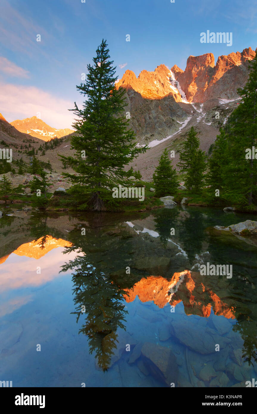 Italy, Piedmont, Cuneo District, Gesso Valley, Alpi Marittime Natural Park, sunset at Lagarot di Lourousa Stock Photo