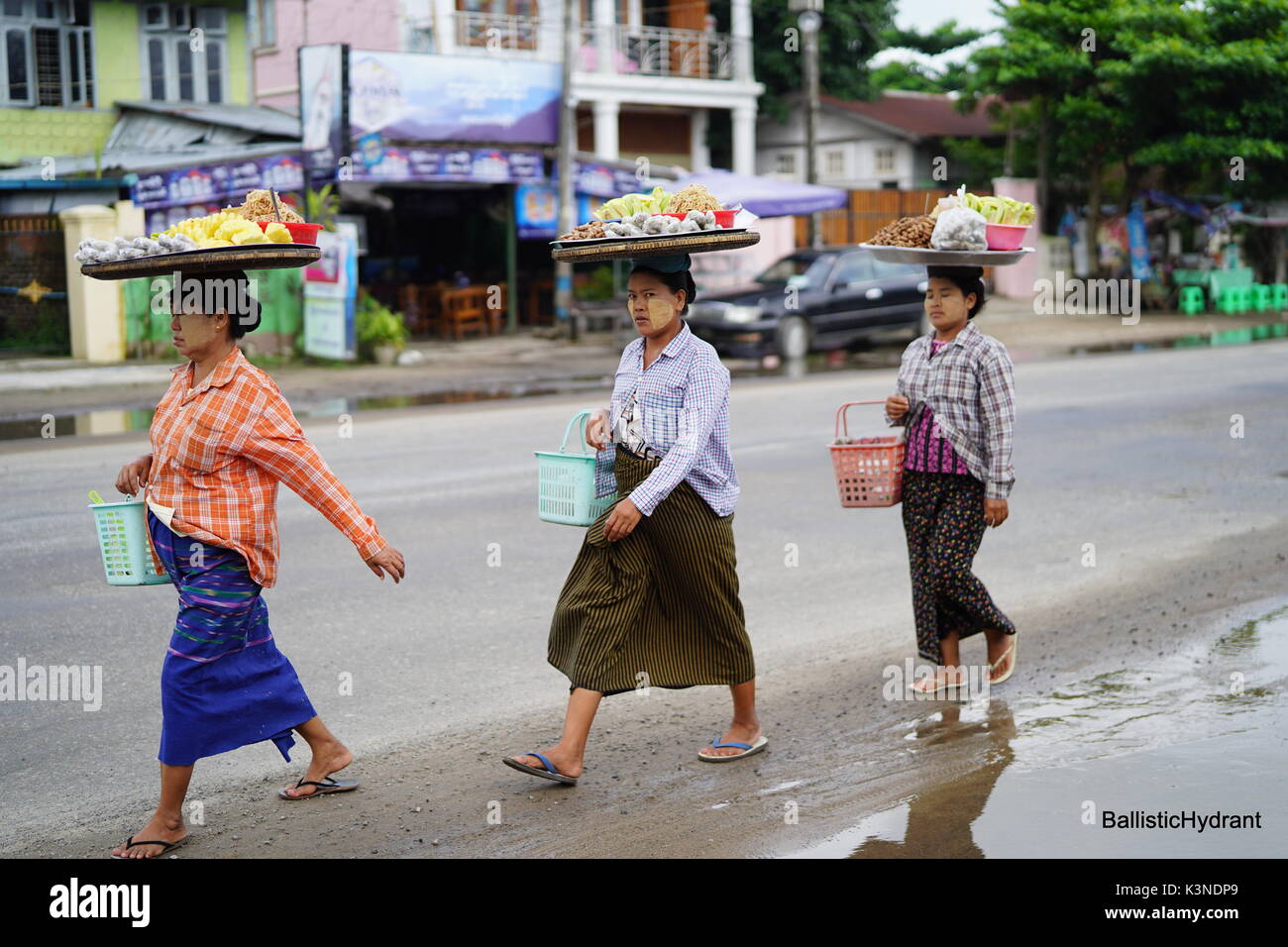 Myanmar peple hi-res stock photography and images - Alamy