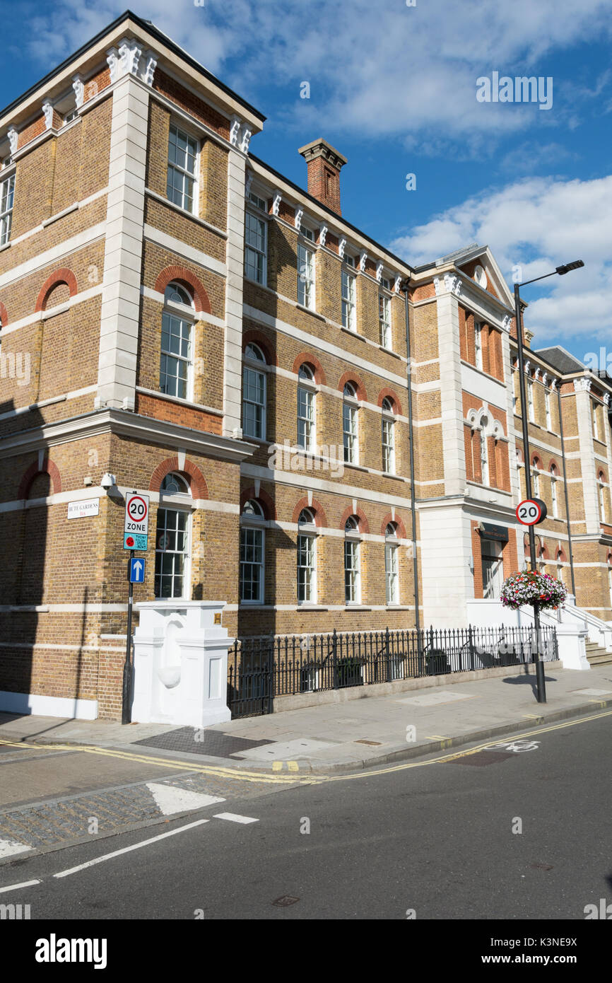 Hammersmith Hospital High Resolution Stock Photography and Images Alamy