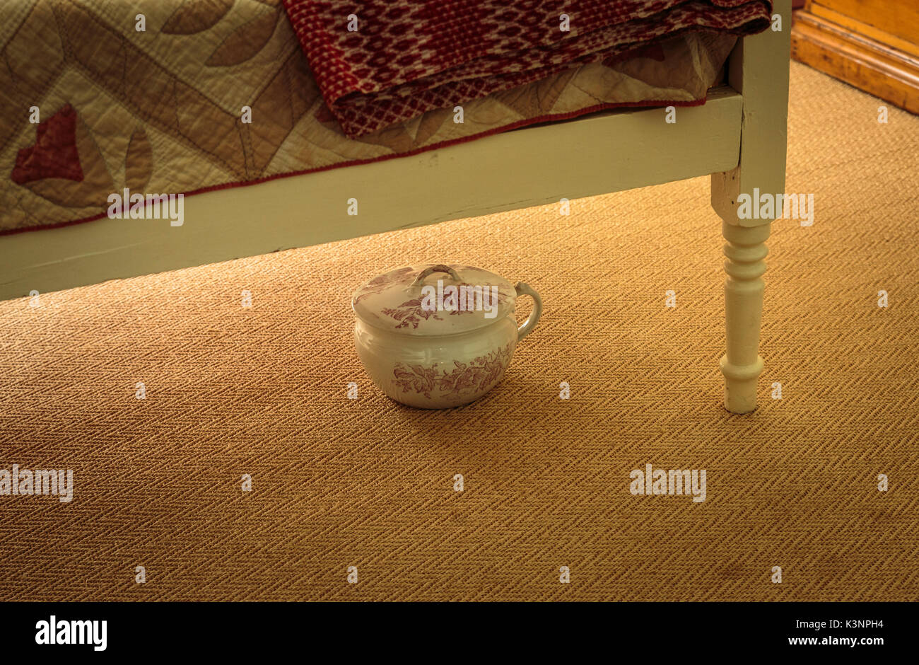 Chamber pot underneath the bed of a century home Stock Photo Alamy