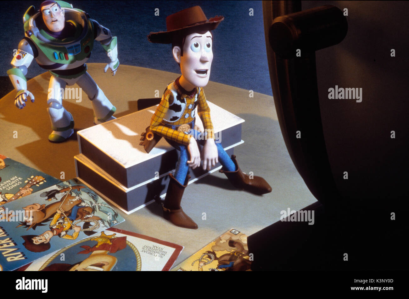 TOY STORY 2 [US 1999] Buzz Lightyear voiced by Tim Allen, Woody voiced by Tom Hanks     Date: 1999 Stock Photo