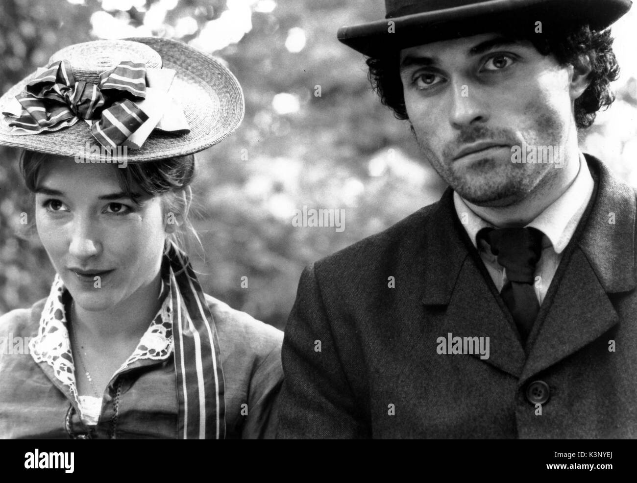 THE WOODLANDERS [BR 1997] EMILY WOOF as Grace Malbury, RUFUS SEWELL as Giles Winterbourne     Date: 1997 Stock Photo