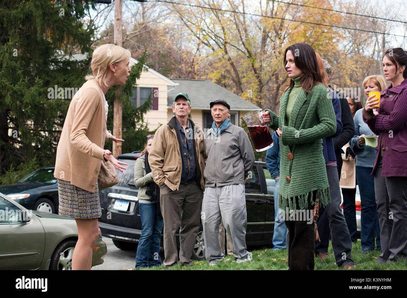 YOUNG ADULT [US 2011] CHARLIZE THERON, ELIZABETH REASER     Date: 2011 Stock Photo