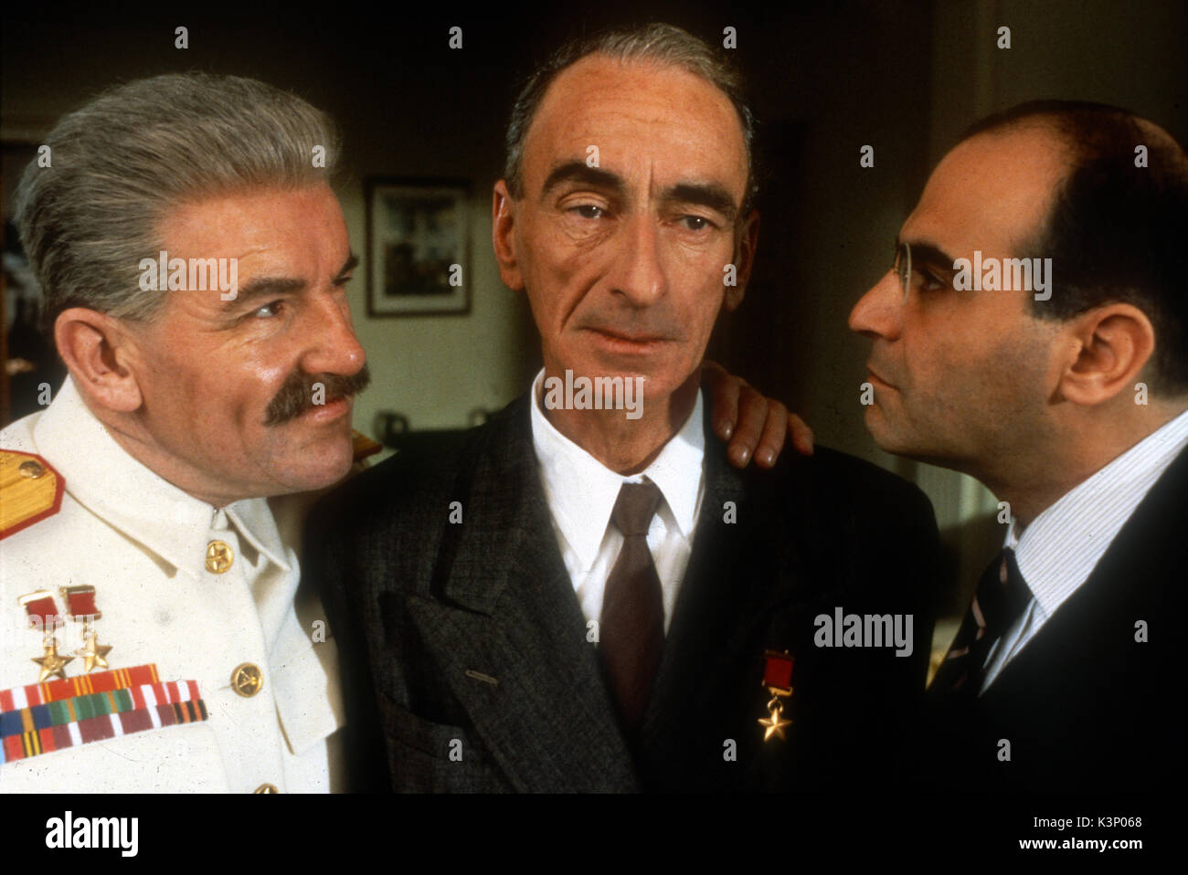 RED MONARCH [BR TVM 1983] COLIN BLAKELY as Stalin, DAVID KELLY, DAVID SUCHET as Beria     Date: 1983 Stock Photo