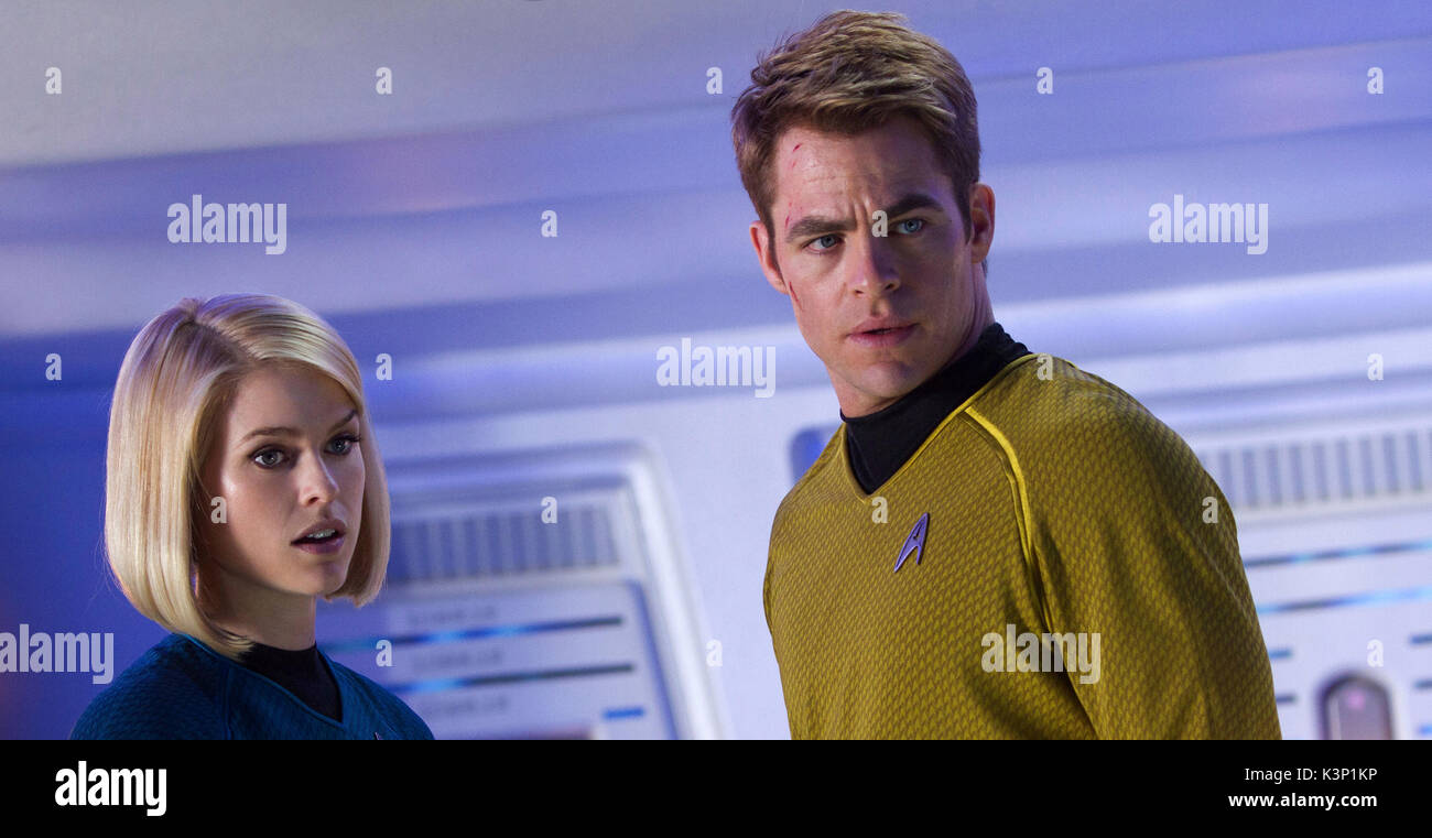 STAR TREK INTO DARKNESS [US 2013] ALICE EVE as Carol, CHRIS PINE as Captain James T. Kirk     Date: 2013 Stock Photo