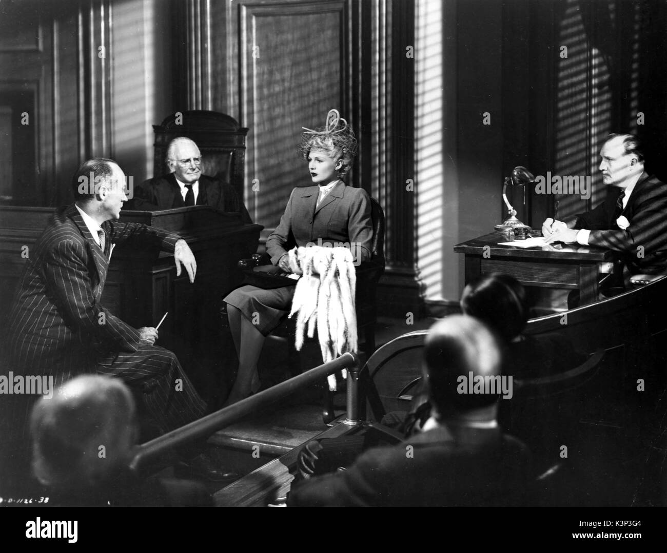 THE LADY FROM SHANGHAI [US 1947] ORSON WELLES [centre]     Date: 1947 Stock Photo
