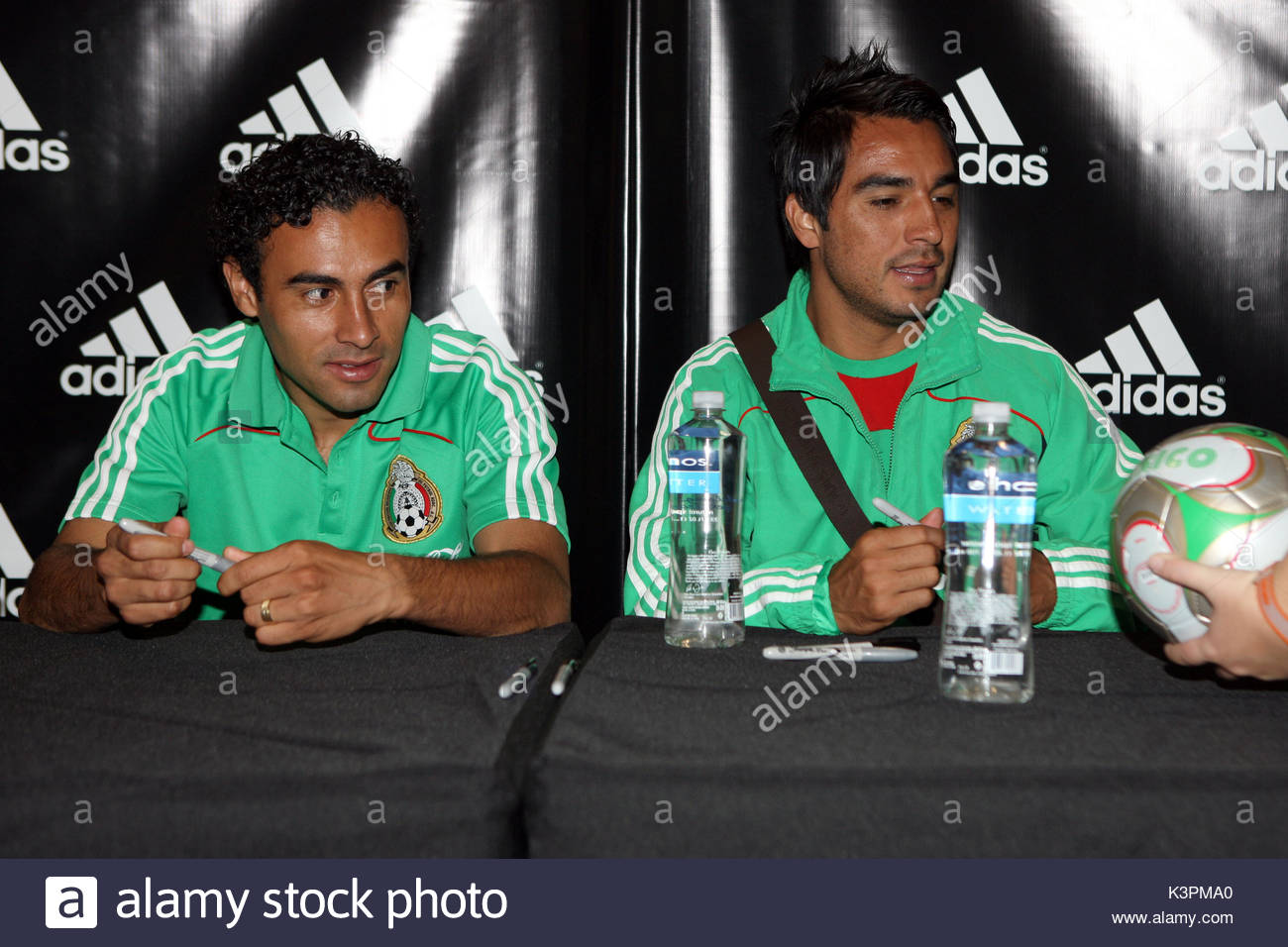 The Mexican International Football Team Stock Photos & The ... The Mexican International Football Team Stock Photos & The ... - 1300 x 956 jpeg 156kB