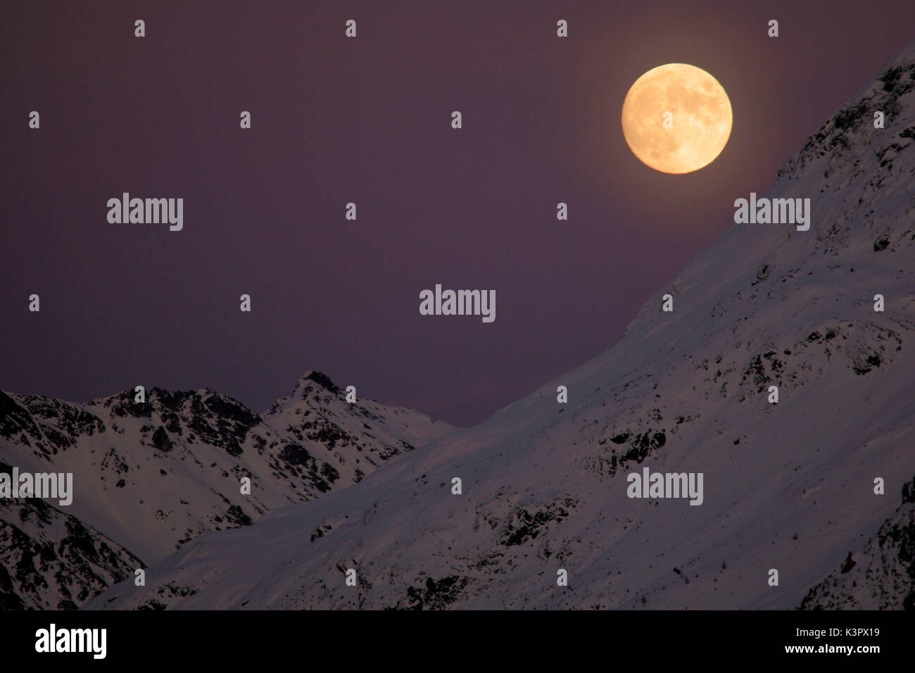 Just mountains hi-res stock photography and images - Alamy