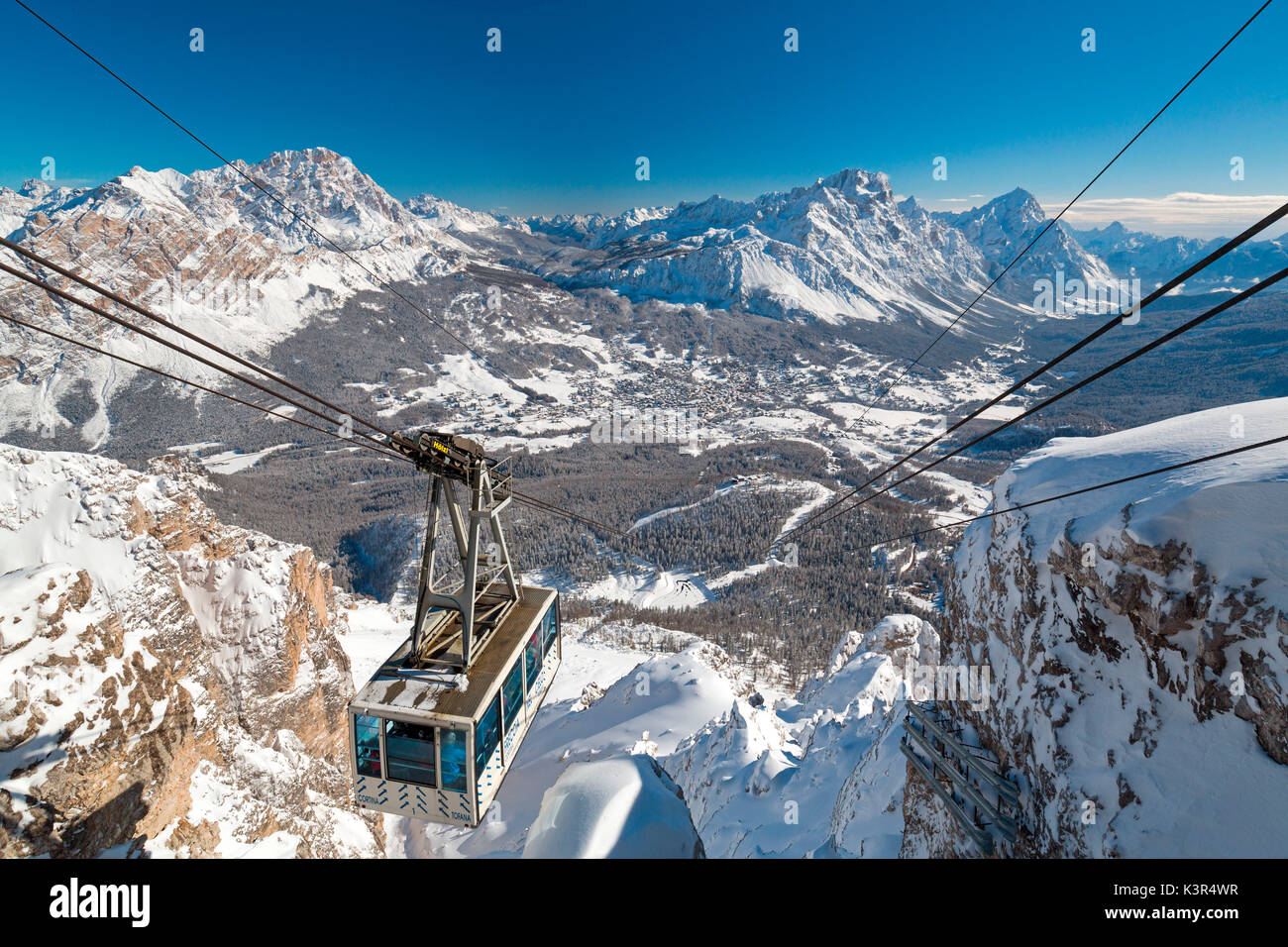 Freccia nel Cielo cableway. Cortina d'Ampezzo, Veneto, Italy. Stock Photo
